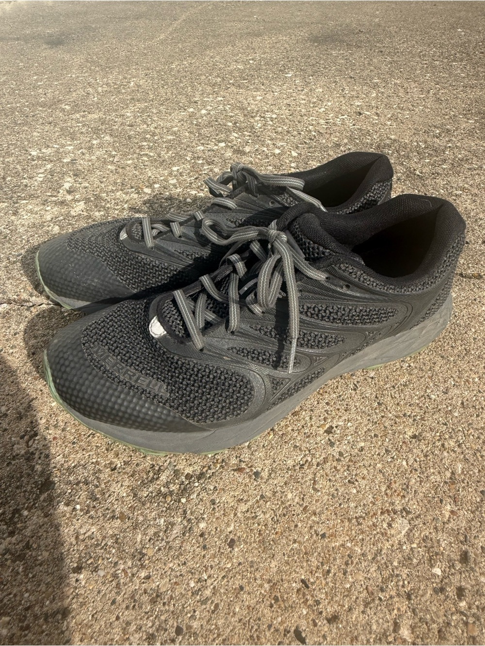 Merrell Women’s Black Green Mesh Lace Up Low Top Athletic Sneakers  9.5